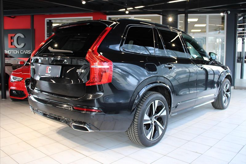 Volvo XC90 B5 AWD R Design PilotAssist/DP - fotka 6 z 32