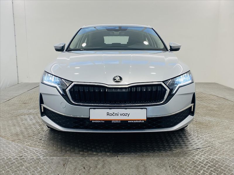 Škoda Octavia 1,5 TSI 110kW Selection - fotka 4 z 26
