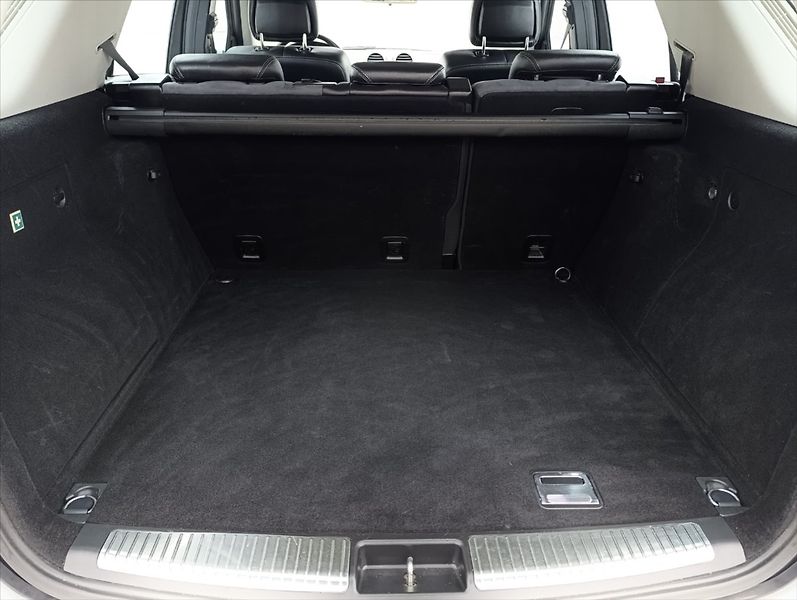 Mercedes-Benz Třídy M 3,0 320 CDi 4Matic,Navi,Xenony - fotka 9 z 36