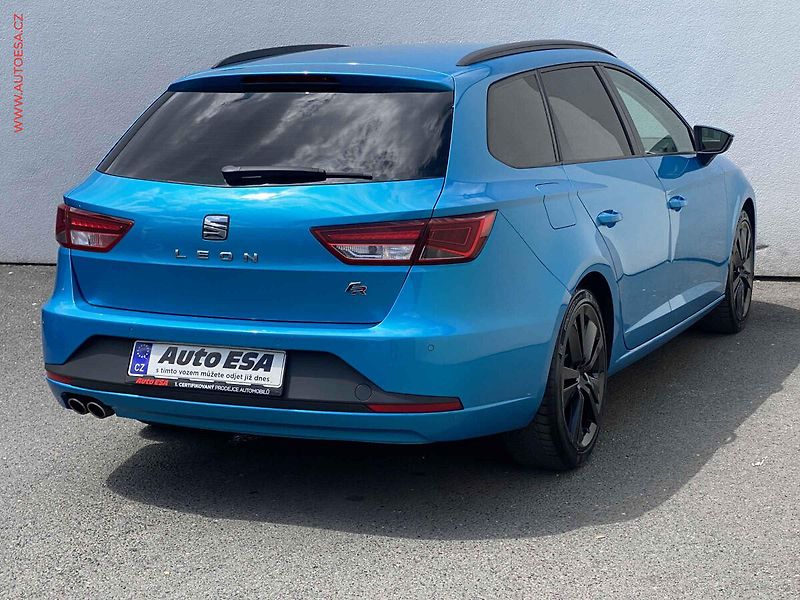 Seat Leon (2016) 2.0 TDi, FR, LED - fotka 4 z 18