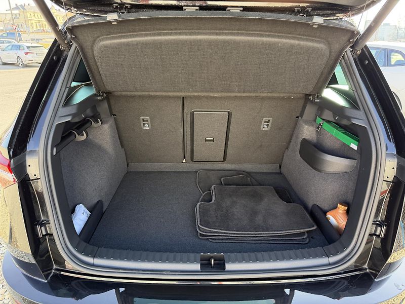 Škoda Karoq 2,0 TSi/140kW 4x4 DSG Sportlin - fotka 71 z 94