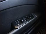 Škoda Superb (2014) 2.0 TDI, Navi, Xenony - náhled 19