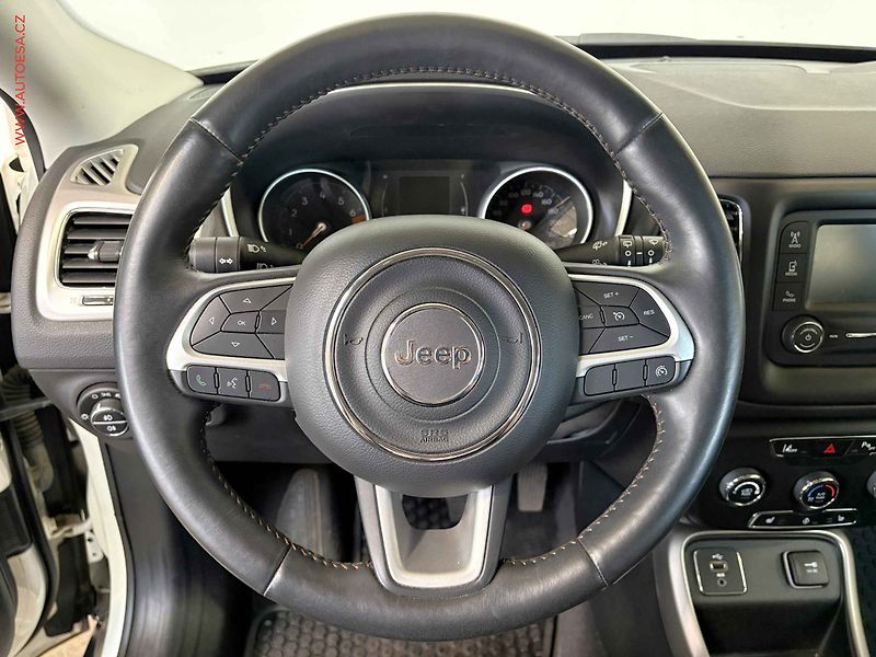 Jeep Compass (2018) 1.4T, ČR, Longitude - fotka 14 z 14