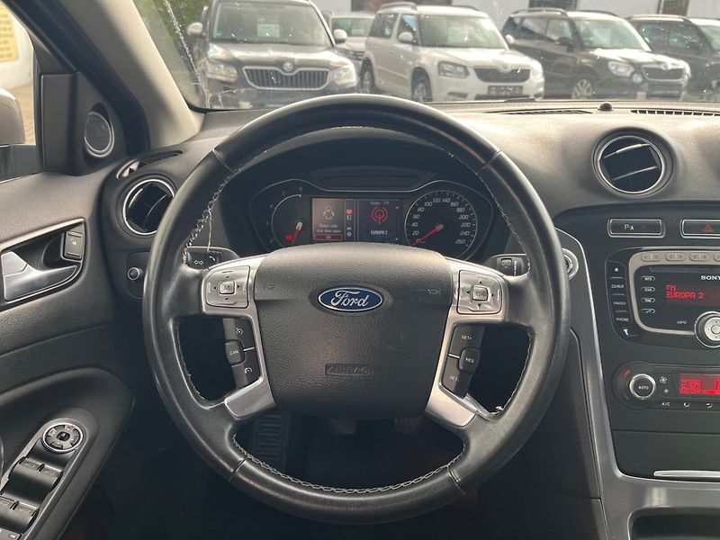 Ford Mondeo (2011) 2.0 TDCi - fotka 9 z 20