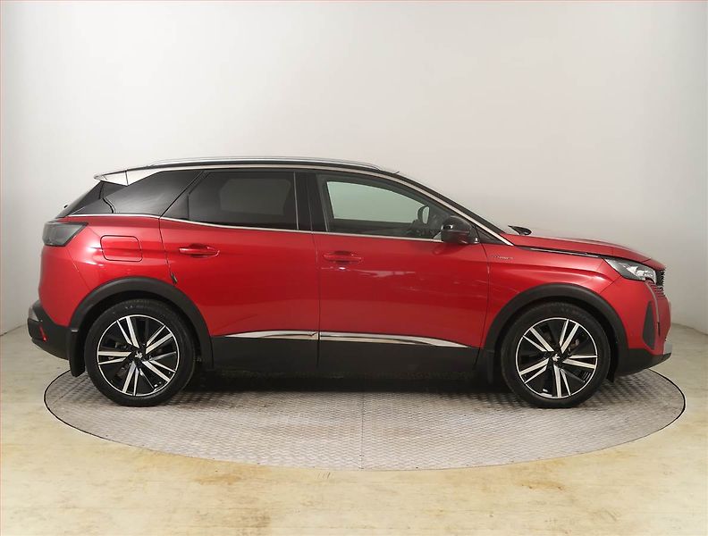 Peugeot 3008 (2021) GT Pack e-Hybrid 300 - fotka 6 z 23