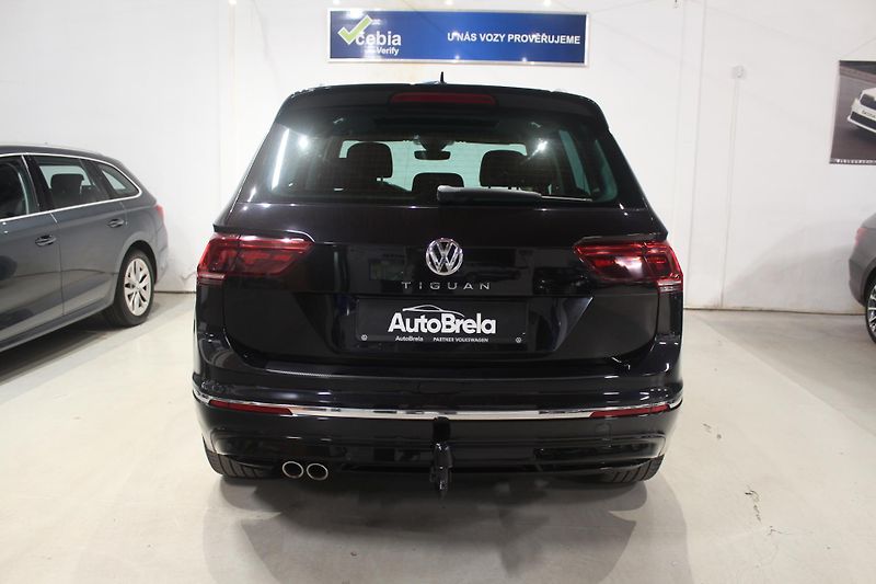 Volkswagen Tiguan (2017) 2.0TDI 110kW R-Line FULL LED - fotka 11 z 39