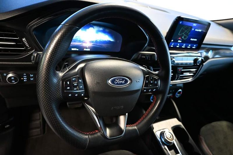 Ford Kuga (2022) 2.0 4x4 ST-LINE X LED ACC VIRT - fotka 13 z 41