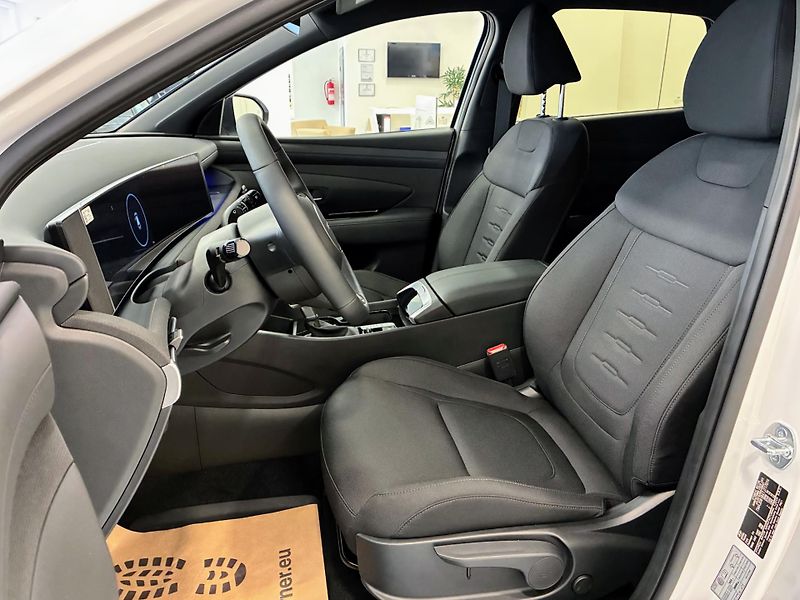 Hyundai Tucson 1,6 T-GDi 110kW GO CZECH + - fotka 7 z 18