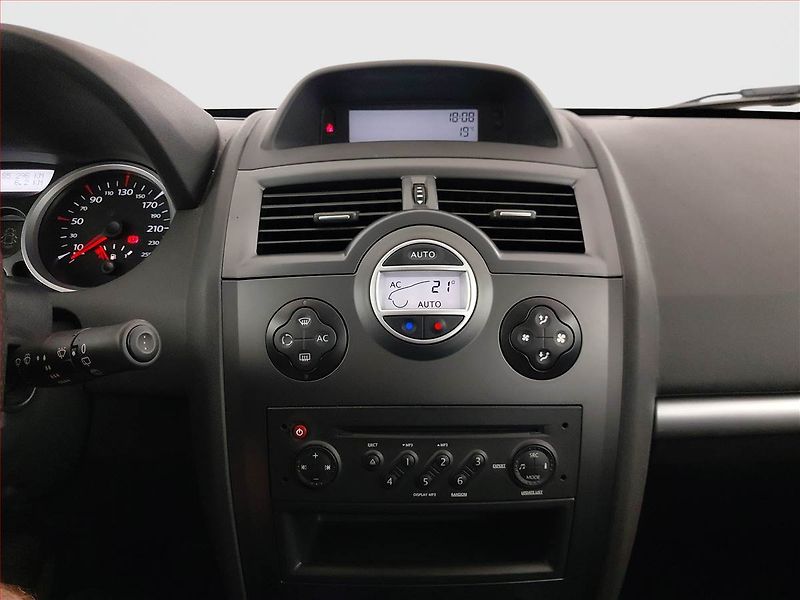 Renault Mégane (2009) 1.4 16V , ČR,1.maj, Serv.kniha - fotka 12 z 17