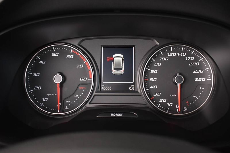 Seat Ateca (2020) FR 2.0TSI 140kW DSG 4x4 - fotka 18 z 26