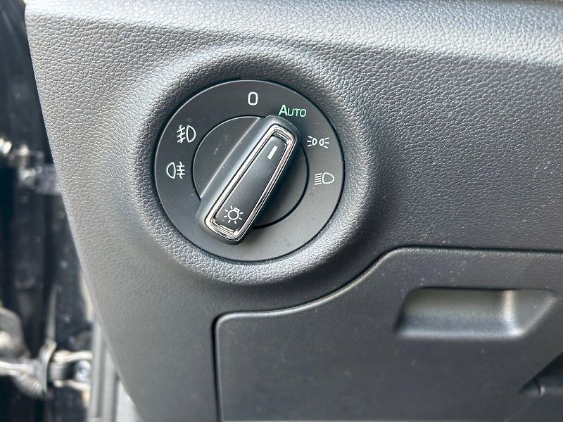 Škoda Scala (2025) Top Selection 1.5 TSI 110 kW D - fotka 18 z 35