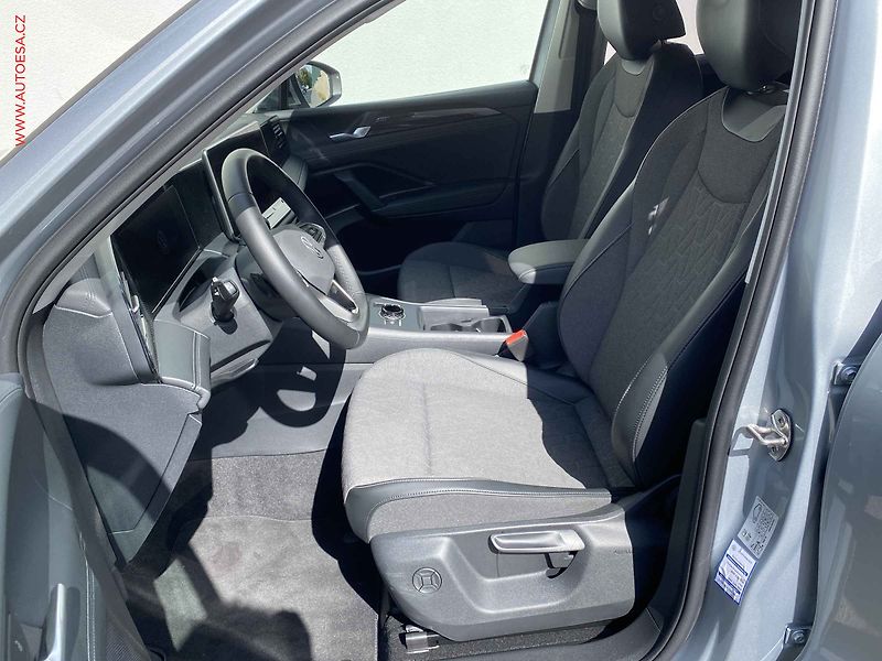 Volkswagen Tiguan (2025) 1.5 e-TSi, 1.maj,ČR, Life - fotka 9 z 20