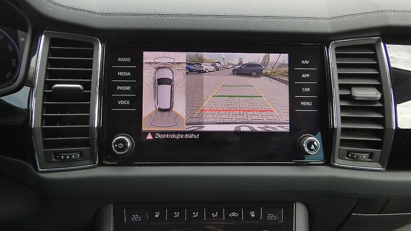 Škoda Kodiaq 2,0 TSI 140 kW L&K 4x4 DSG - fotka 16 z 26