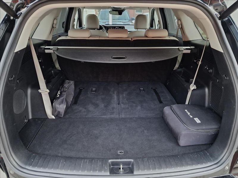 Kia Sorento 1.6T-GDi PHEV 4x4 Premium, ČR - fotka 16 z 50