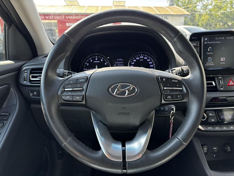 Hyundai i30 (2023)  Kombi Smart 1.0 T-GDI - fotka 10 z 15