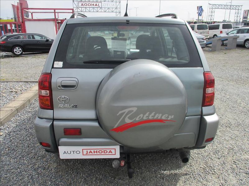 Toyota RAV4 2,0 D4D, 4x4,digiklima,tažné, - fotka 6 z 33