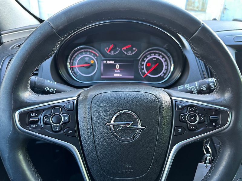 Opel Insignia (2015) 1.4T 103kw Edition - fotka 15 z 23