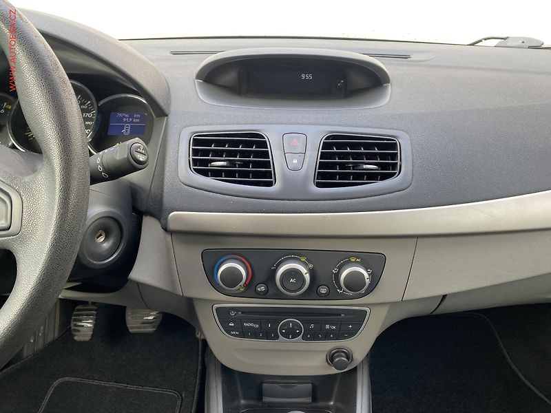 Renault Mégane (2012) 1.6i, ČR, AC, temp, STK1/28 - fotka 12 z 16