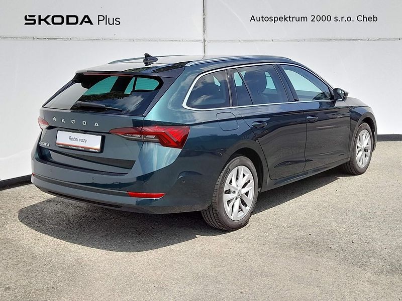 Škoda Octavia Combi Style Navi 2.0 TDI 110kW - fotka 2 z 20