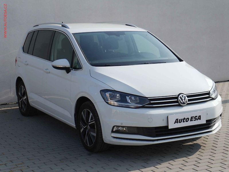 Volkswagen Touran (2019) 2.0TDi, DSG, navi - fotografie inzerátu