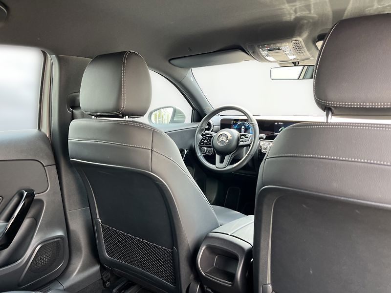 Mercedes-Benz Třídy A 180 - fotka 20 z 20