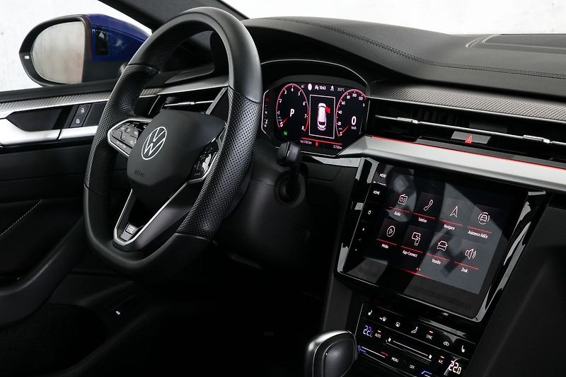 Volkswagen Arteon Shooting Brake 2.0TSI 140kW R-Line Tažné H/K - fotka 18 z 39