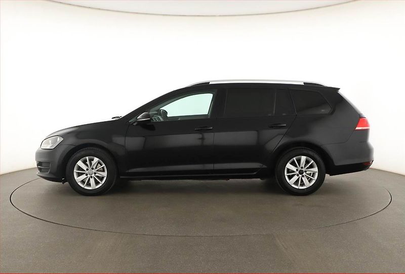 Volkswagen Golf (2015) 1.6 TDI, Tempomat - fotka 3 z 12