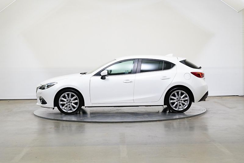 Mazda 3 - fotka 3 z 29
