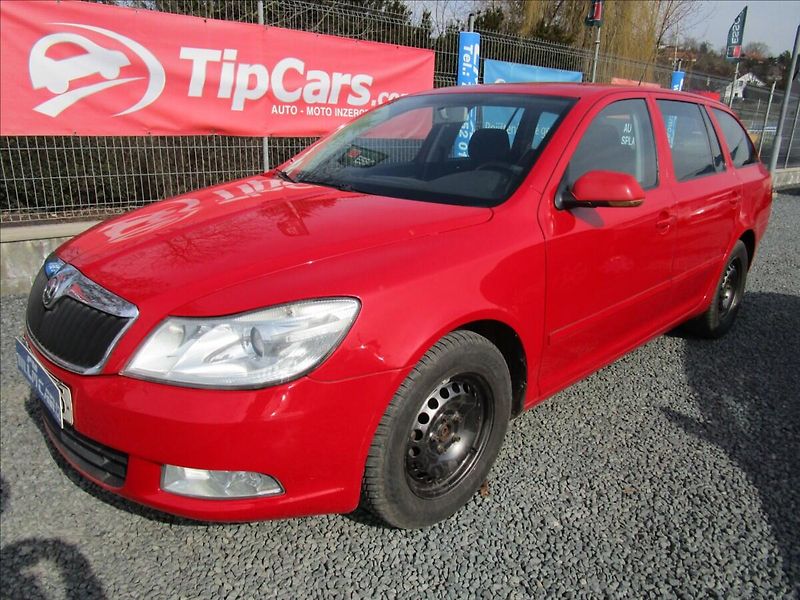 Škoda Octavia Combi 1.9TDi Ambiente, Klima - fotka 1 z 41