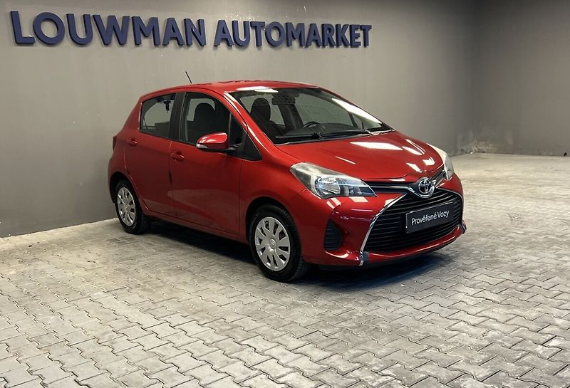 Toyota Yaris VVT-i Active - fotka 12 z 15
