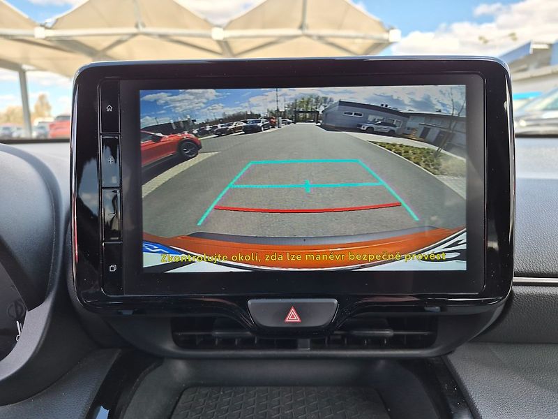 Toyota Yaris Cross GR SPORT 1,5 Hybrid 85KW - fotka 10 z 19