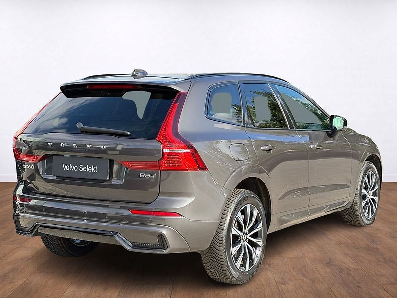 Volvo XC60 B5 AWD PLUS, LIGHT PAKET, ACC - fotka 5 z 24