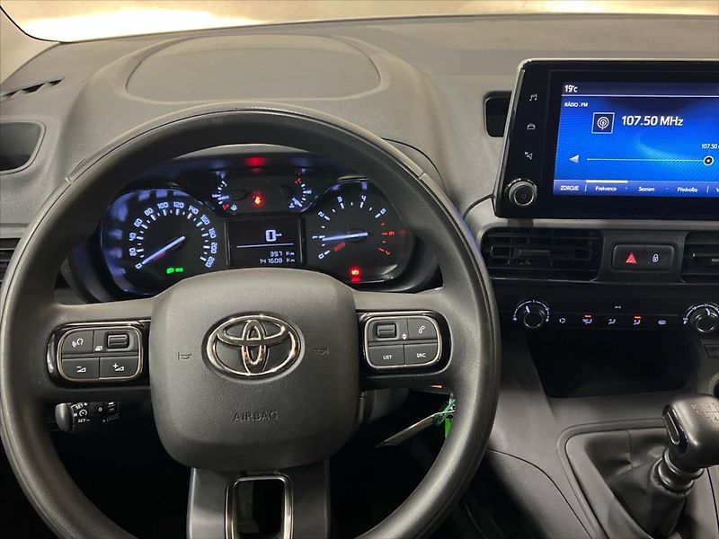 Toyota ProAce City 1,5 D-4D 75kW ACTIVE - fotka 15 z 22