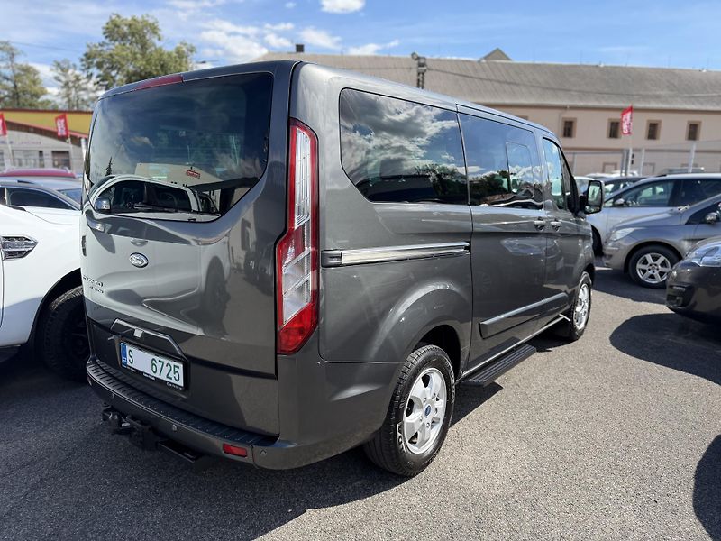 Ford Tourneo Custom 8 míst, TAŽNÉ, SERVIS FORD - fotka 2 z 15
