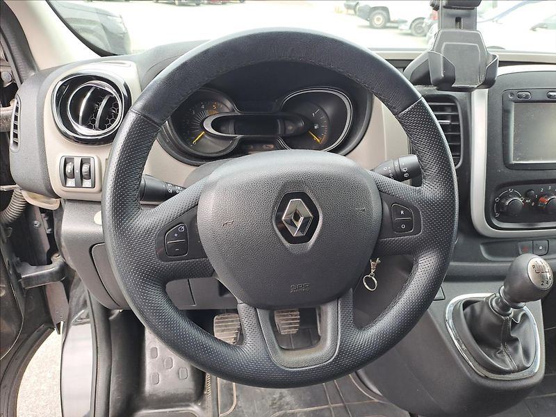 Renault Trafic 1,6 dCi 9 MÍST - fotka 13 z 14