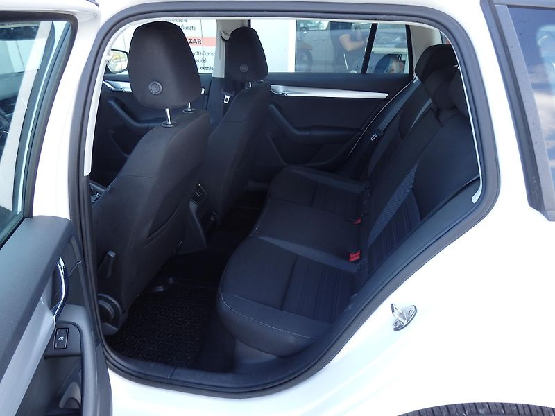 Škoda Octavia 1.6 TDI 85 kW DIGI. KLIMA, ESP - fotka 7 z 17