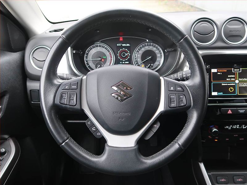 Suzuki Vitara (2023) Elegance 1.4 BoosterJet - fotka 15 z 18
