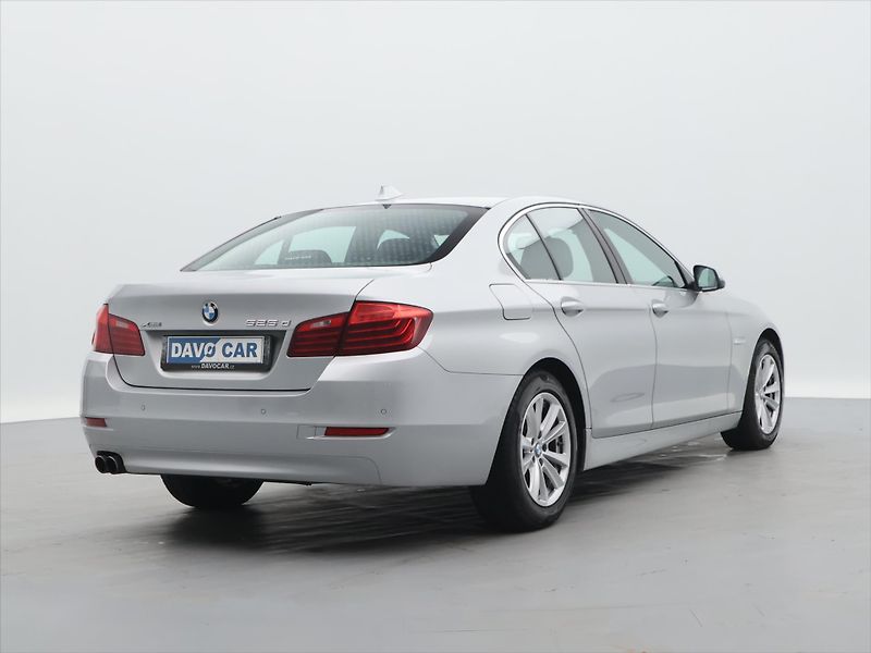 BMW Řada 5 2,0 d 160kW xDrive Aut. CZ - fotka 7 z 38