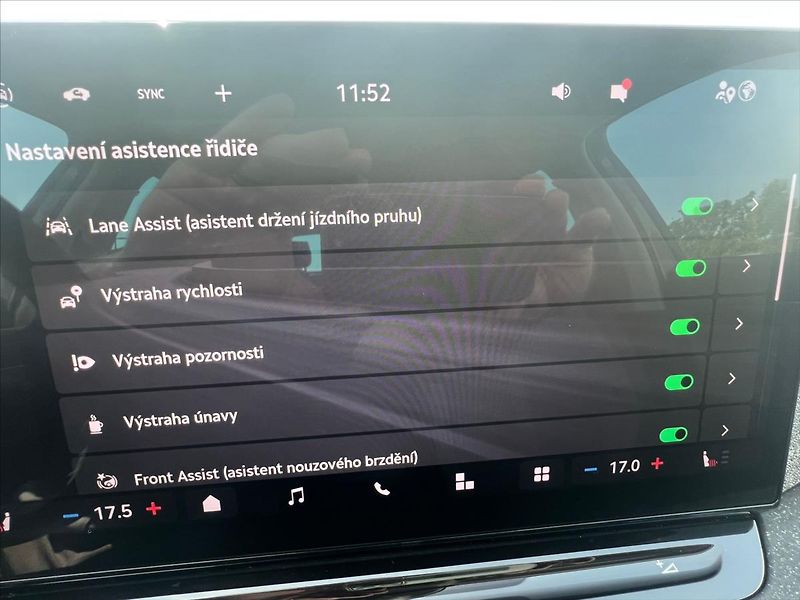 Škoda Octavia 2,0 TDi 110kW 7DSG TOP SELECTI - fotka 20 z 30