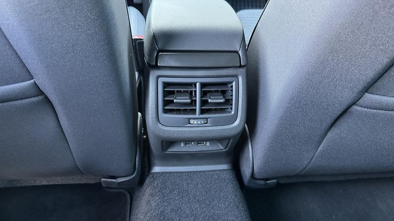 Seat Leon (2020) 1.majitel, ČR, Super stav! - fotka 11 z 20