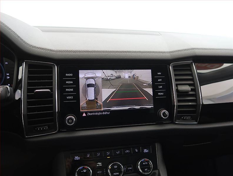 Škoda Kodiaq (2022) Laurin&Klement 1.5 TSI - fotka 22 z 32
