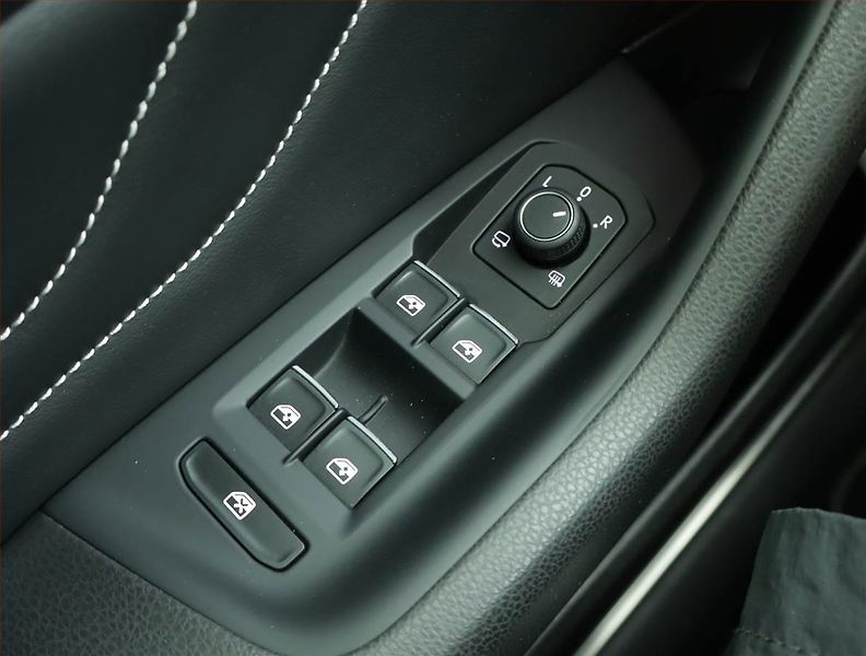Volkswagen Passat (2022) 2.0 TDI - fotka 16 z 16