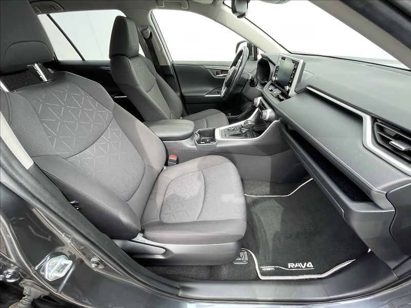 Toyota RAV4 2,5 Hybrid 4WD Comfort Style - fotka 17 z 22