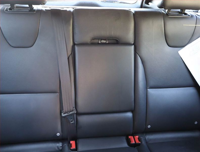 Volvo XC60 (2017) D4, Automat, Kůže, Navi - fotka 10 z 19