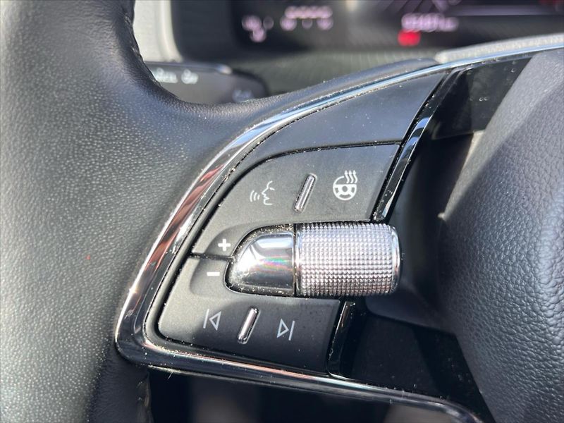 Škoda Karoq 2,0 TDi 85kW STYLE - fotka 24 z 26