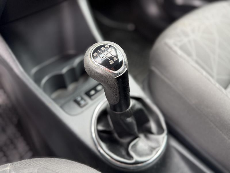 Škoda Fabia 1.2 TSI 63kw - fotka 11 z 16