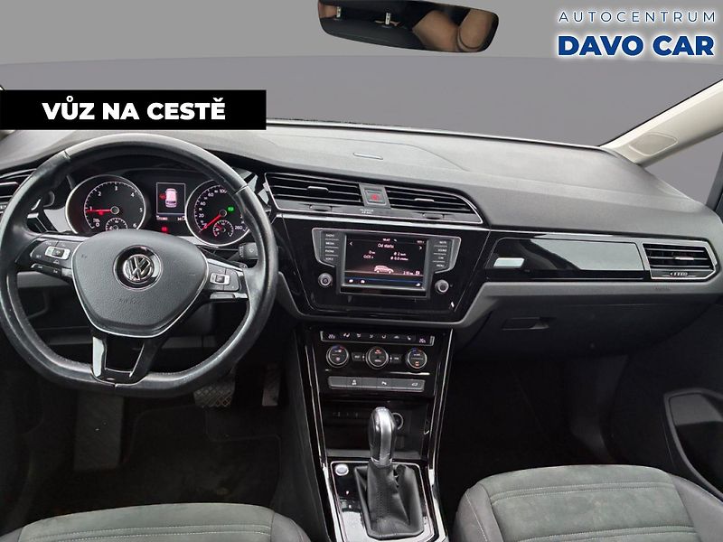 Volkswagen Touran 2,0 TDI 110kW Highline DSG DPH - fotka 5 z 12