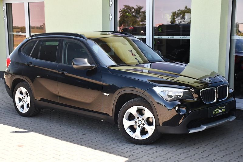 BMW X1 xDrive18d 2xKOLA - fotka 4 z 37
