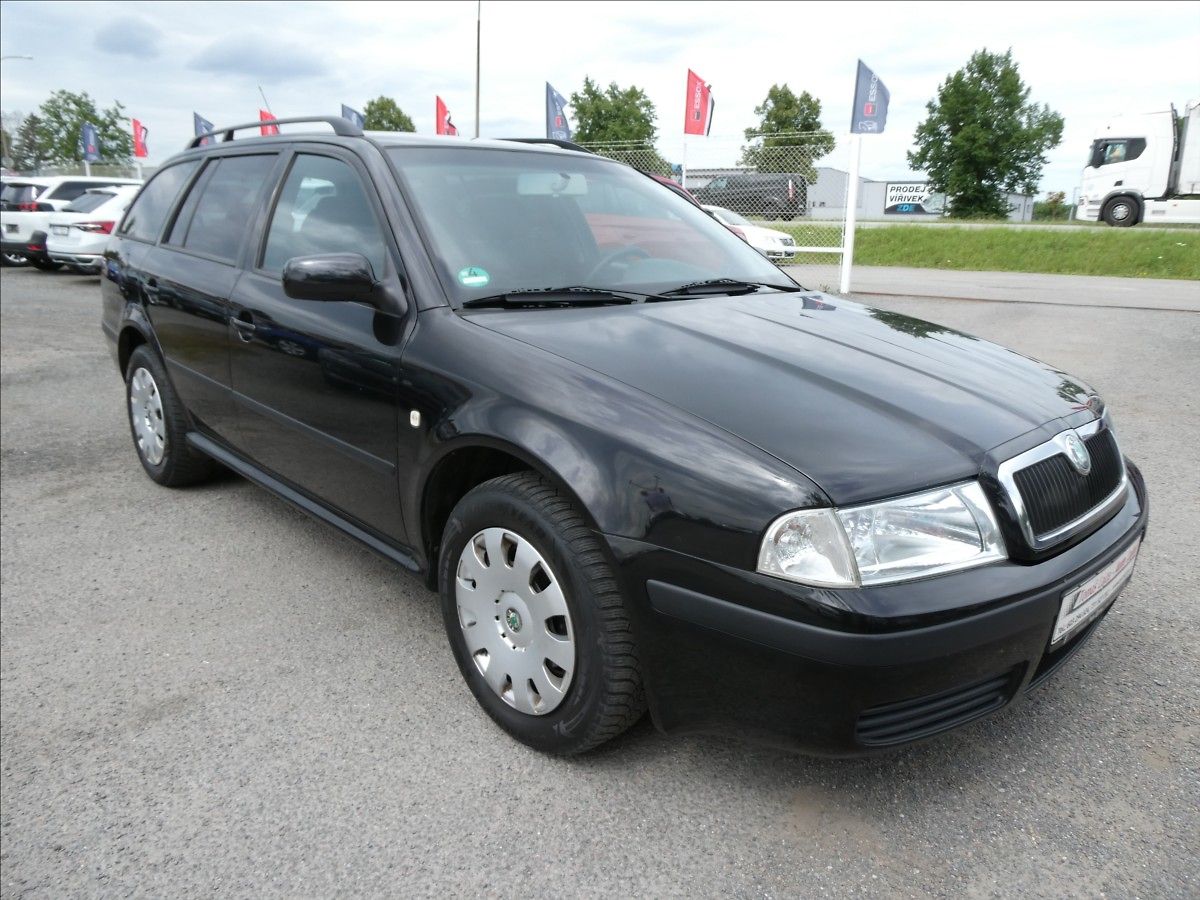 Škoda Octavia 1,6 MPi 75kW Tour,2xkola,2.maj