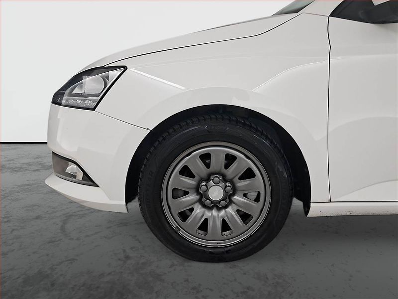 Škoda Fabia (2021) Ambition 1.0 TSI, ČR,1.maj - fotka 14 z 19